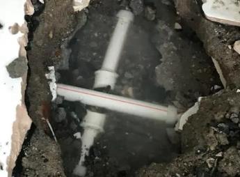 新吴阳台漏水维修公司为您分享楼上楼下漏水怎么处理